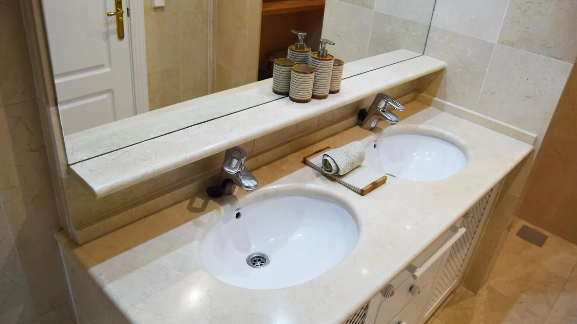 Urbanizacion La Herradura Marbella Apartment