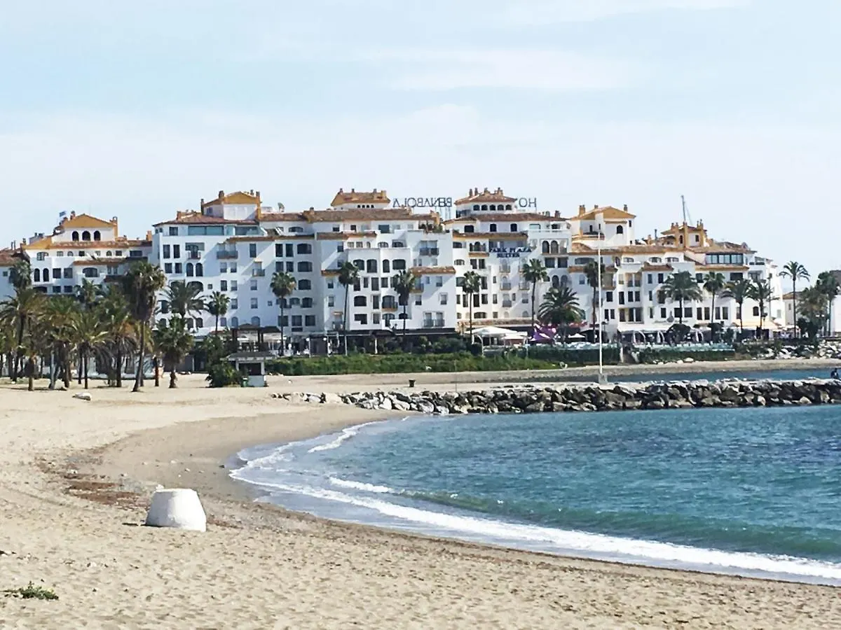 Apartment Urbanizacion La Herradura Marbella Spain